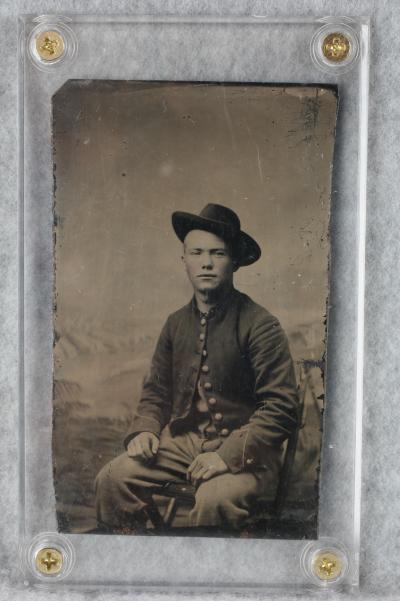 Civil War Union Soldier Tintype Photo