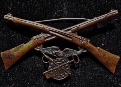 WWI Quartermaster Infantry Collar Pin