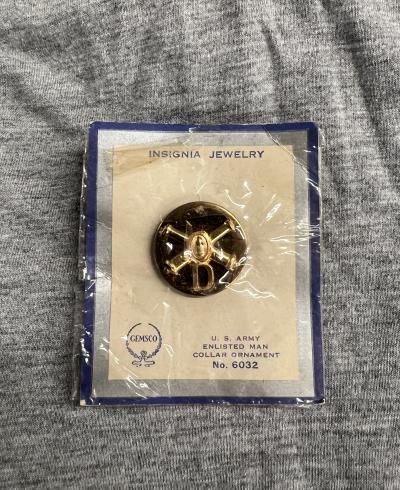 WWII era Troop D Coastal Artillery Collar Disc