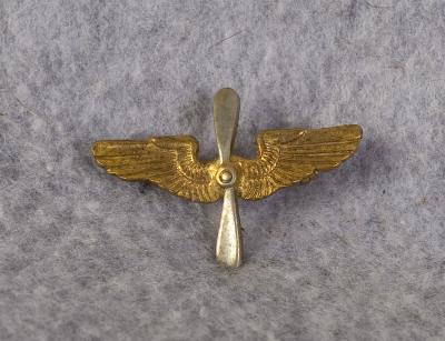 WWII USAAF Winged Prop Collar Insignia Pin Back