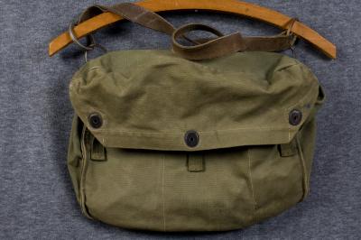 WWII Lightweight Gas Mask Carry M6 Bag 