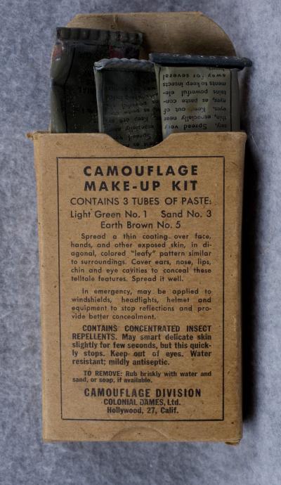 WWII US Camouflage Make-up Kit