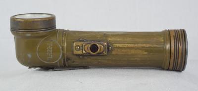 WWII TL-122-A Angle Head Eveready Flashlight
