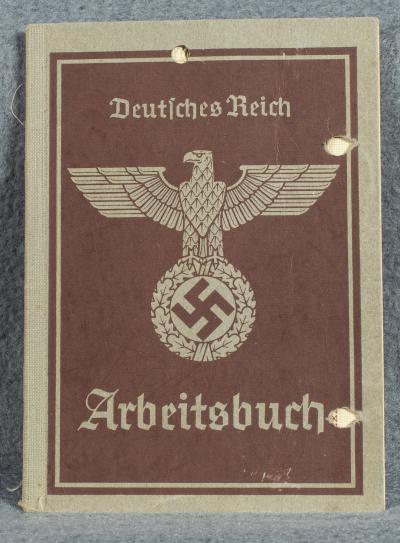 WWII German Arbeitsbuch