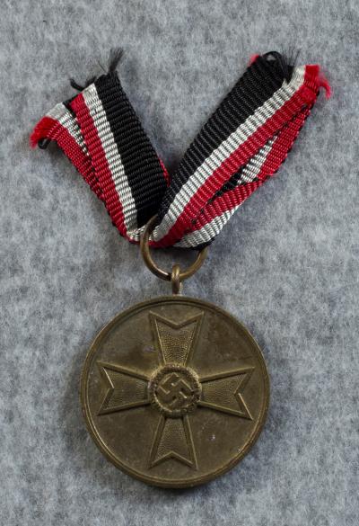 WWII War Merit Medal