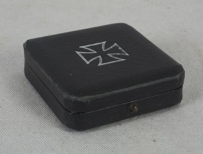 WWII Iron Cross 1st Class Badge Case