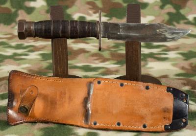 Vietnam era Camillus Pilot Survival Knife 1972