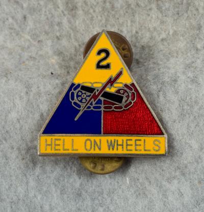 DUI DI Crest Pin US Army 2nd Armored Division